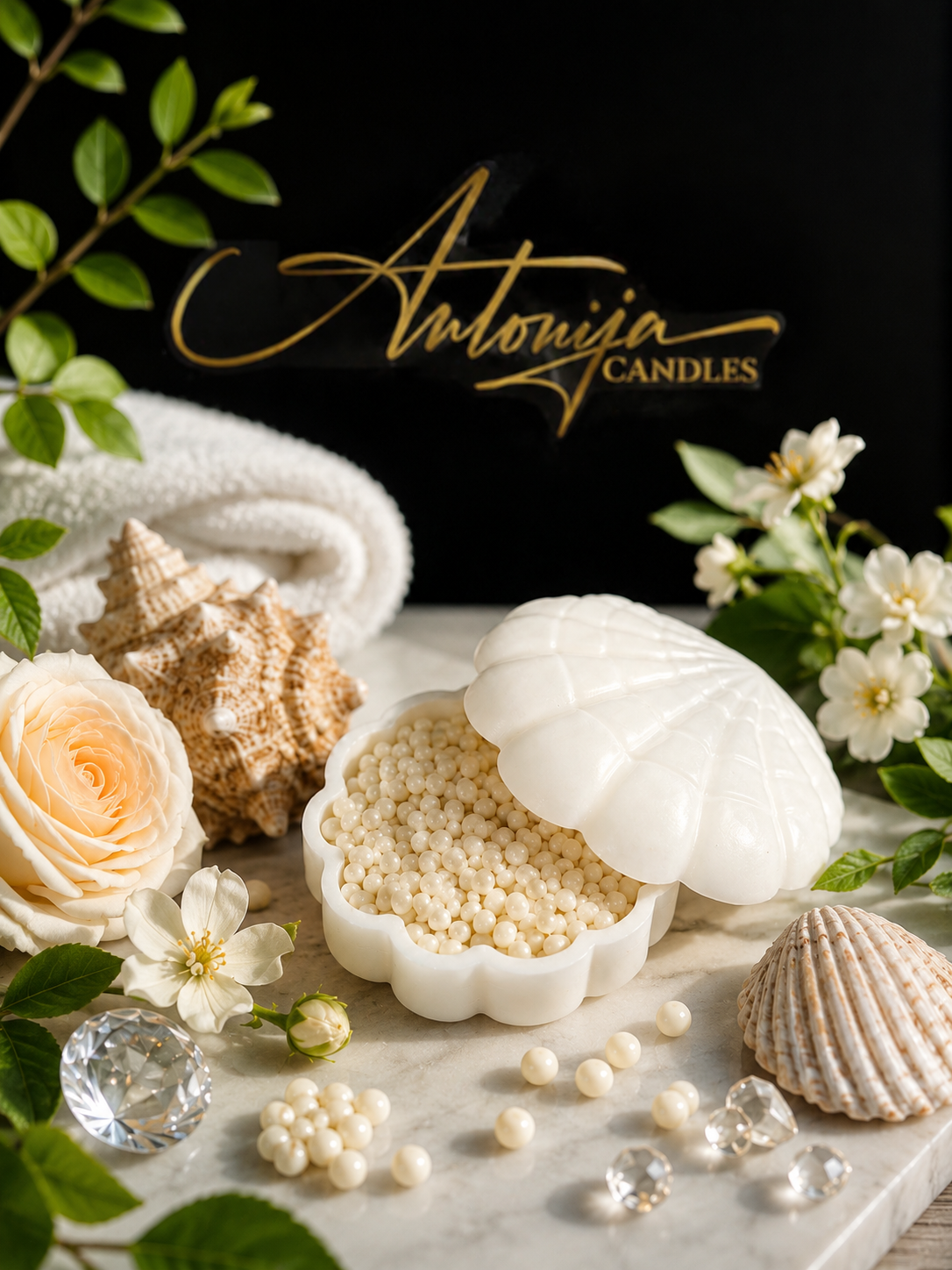 PEARLS - Shaped Beeswax Melts in a Seashell Resin Storage Box