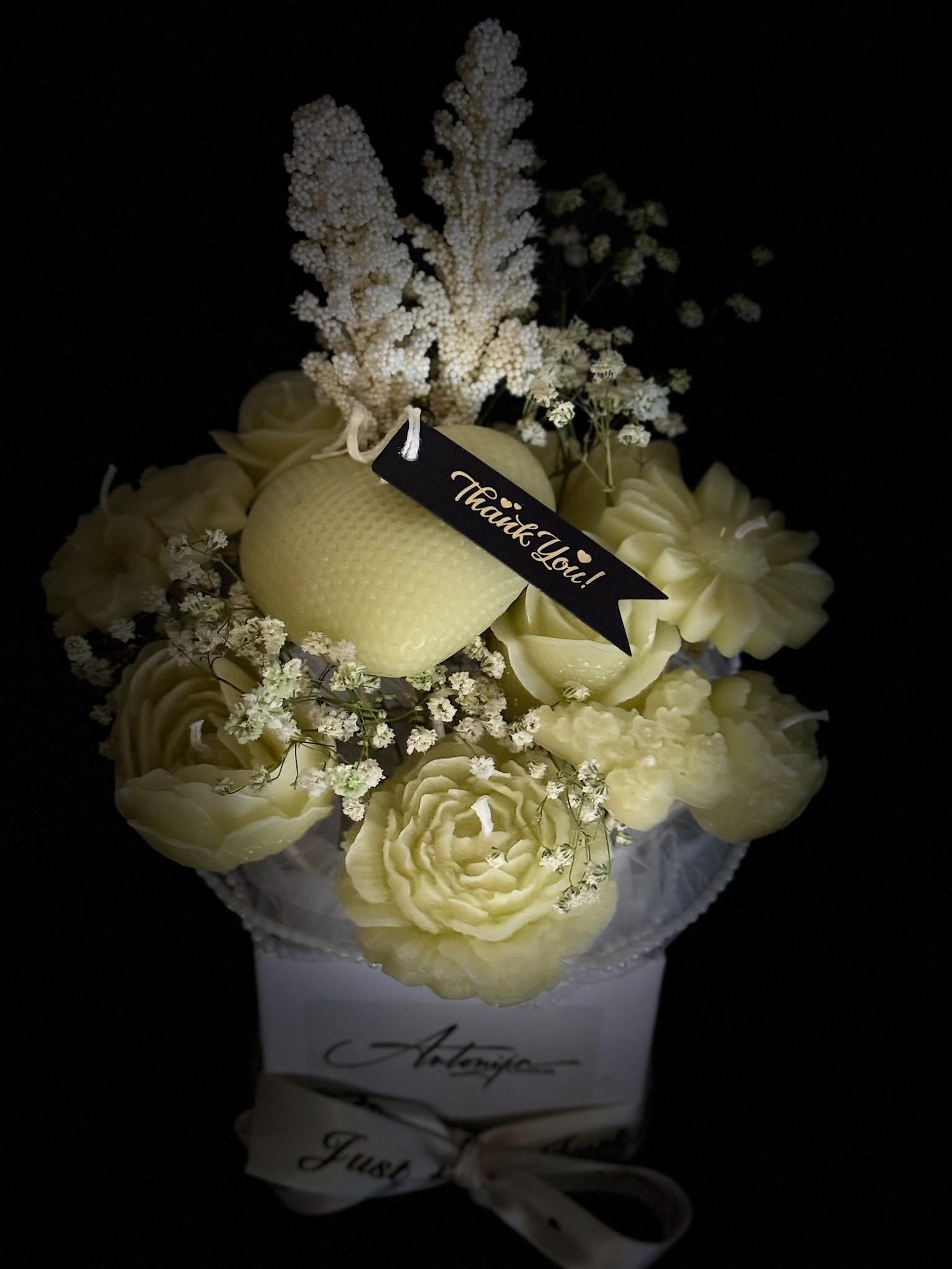 BEESWAX CANDLE BOUQUET